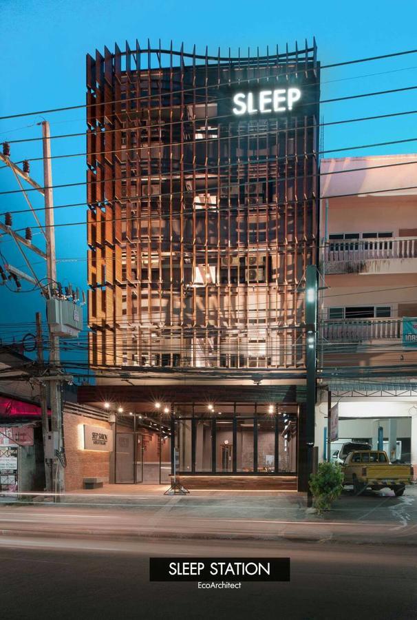 Sleep Station Hotel Surat Thani Exterior photo